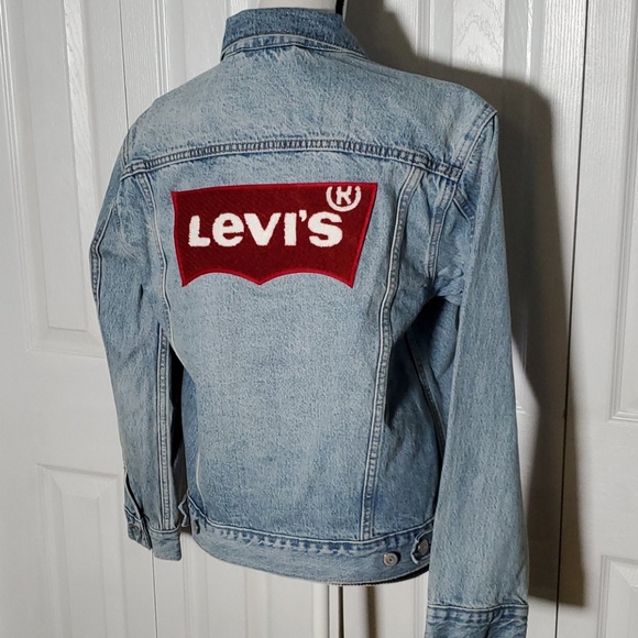 NWT LEVI'S EX BOYFRIEND TRUCKER JACKET - Picture 2 of 8